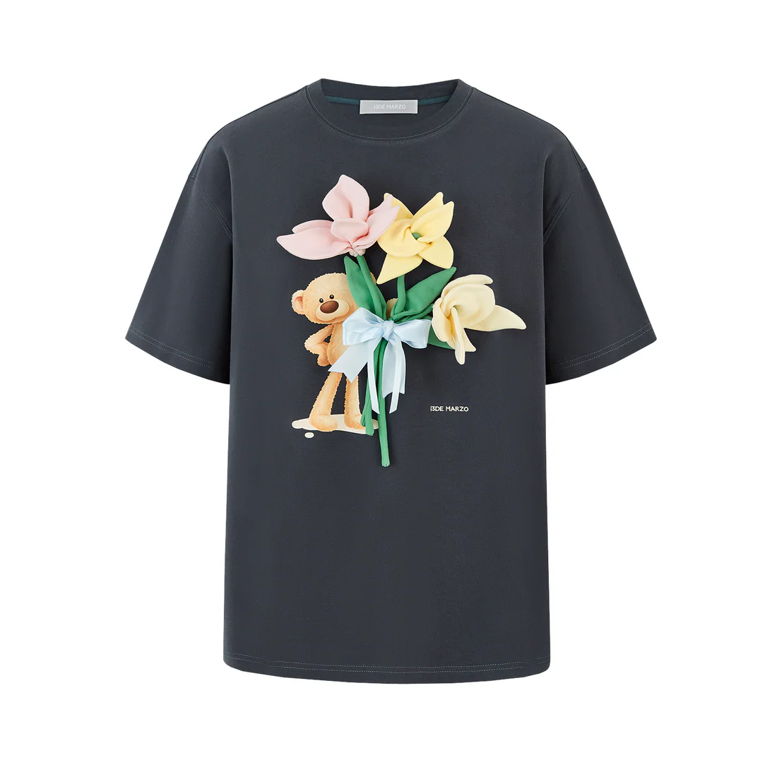13DE MARZO Bear Offering Flowers 3D T-shirt Dark Grey