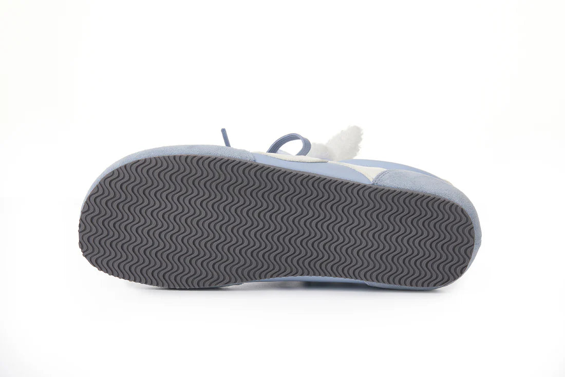 13DE MARZO Bear Plush Sneakers Blue