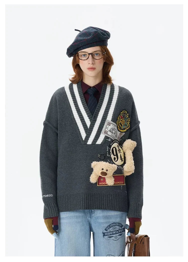 Harry Potter × 13DE MARZO Platform 9¾ Bear V-neck Sweater - Grey