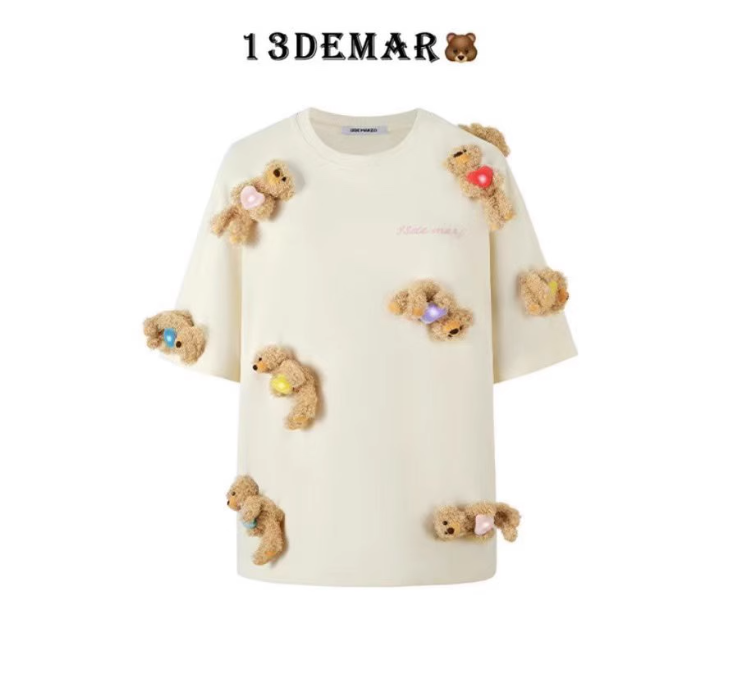 13 DE MARZO  GLOWING HEART BEAR T-SHIRT