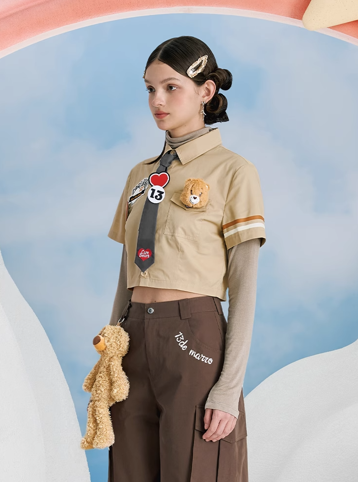 13 DE MARZO RAINBOW BEAR COLLEGE STYLE SHORT-SLEEVED SHIRT