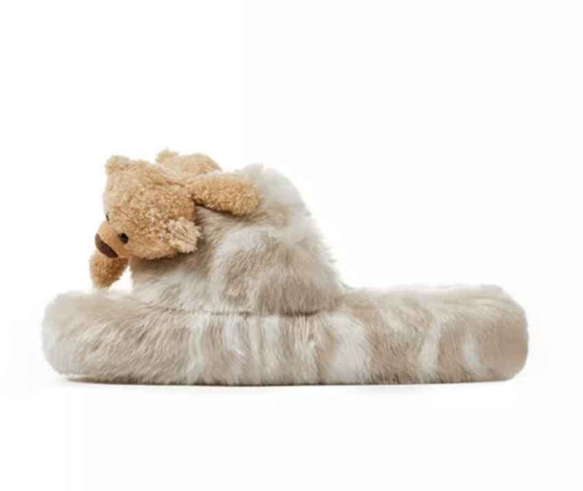 13 DE MARZO FUZZY SLIPPER