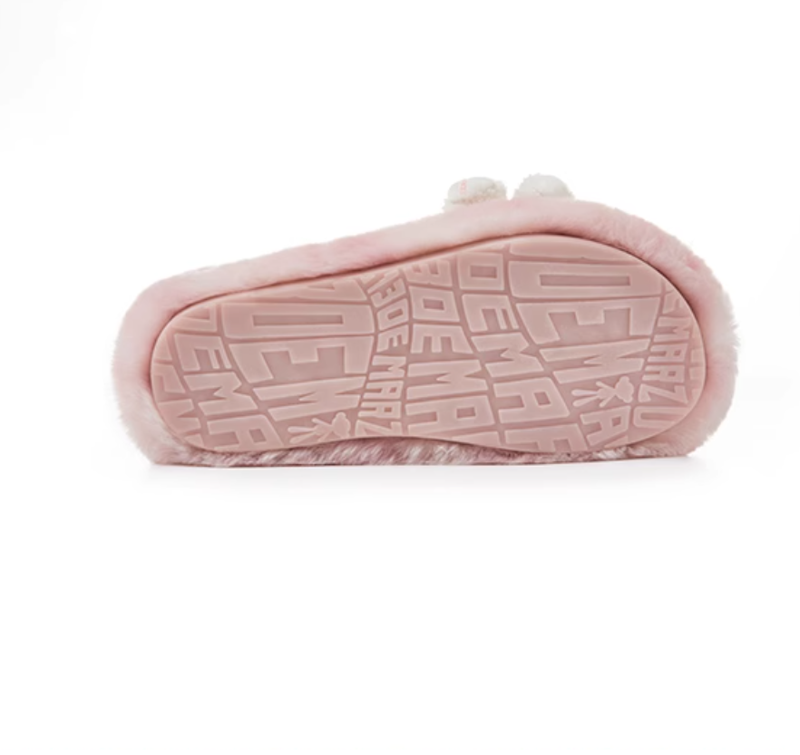 13 DE MARZO FUZZY SLIPPER
