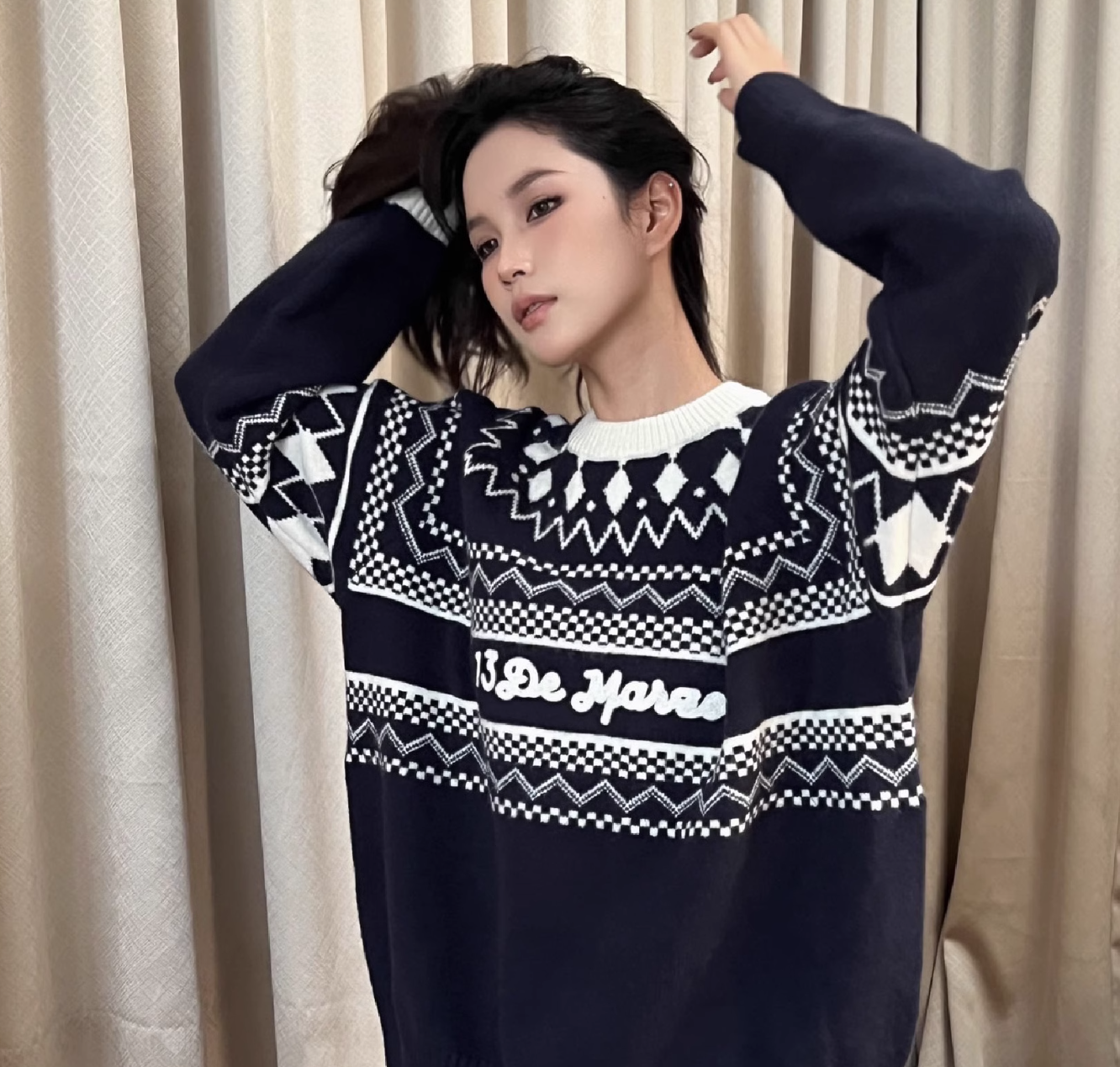 13 DE MARZO BEAR EXOTIC NOSTALGIA SWEATER