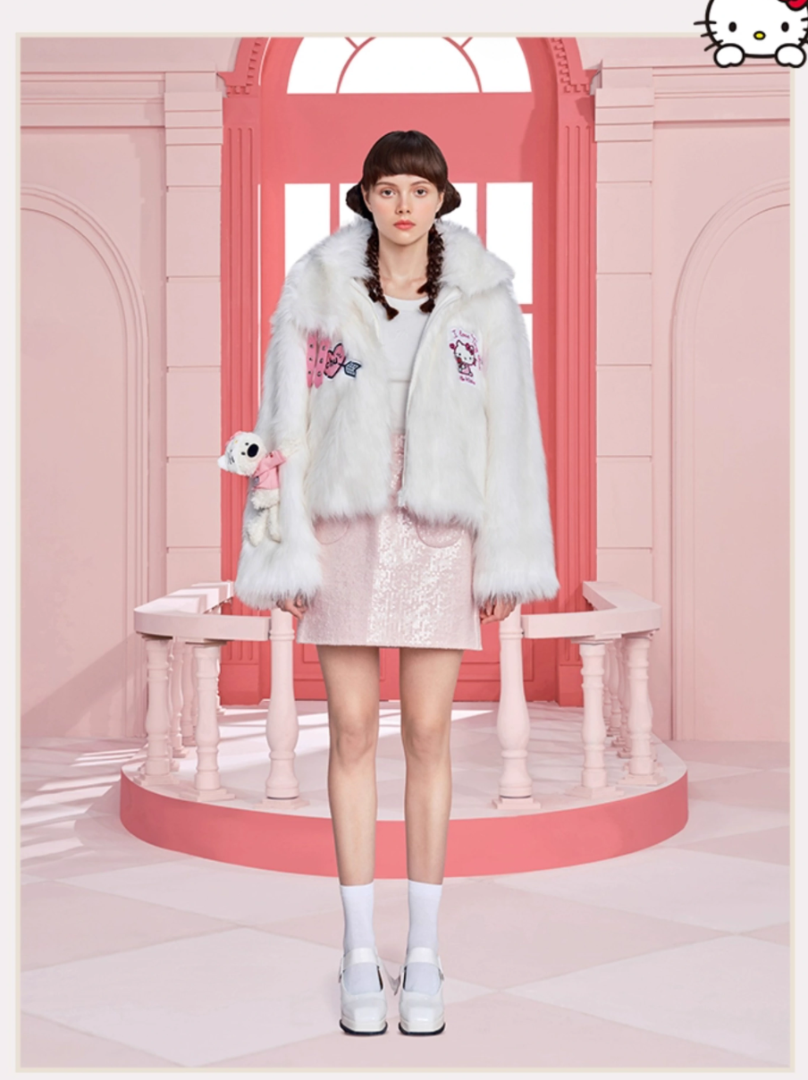 13 DE MARZO HELLO KITTY BEAR ARTIFICIAL MINK COAT