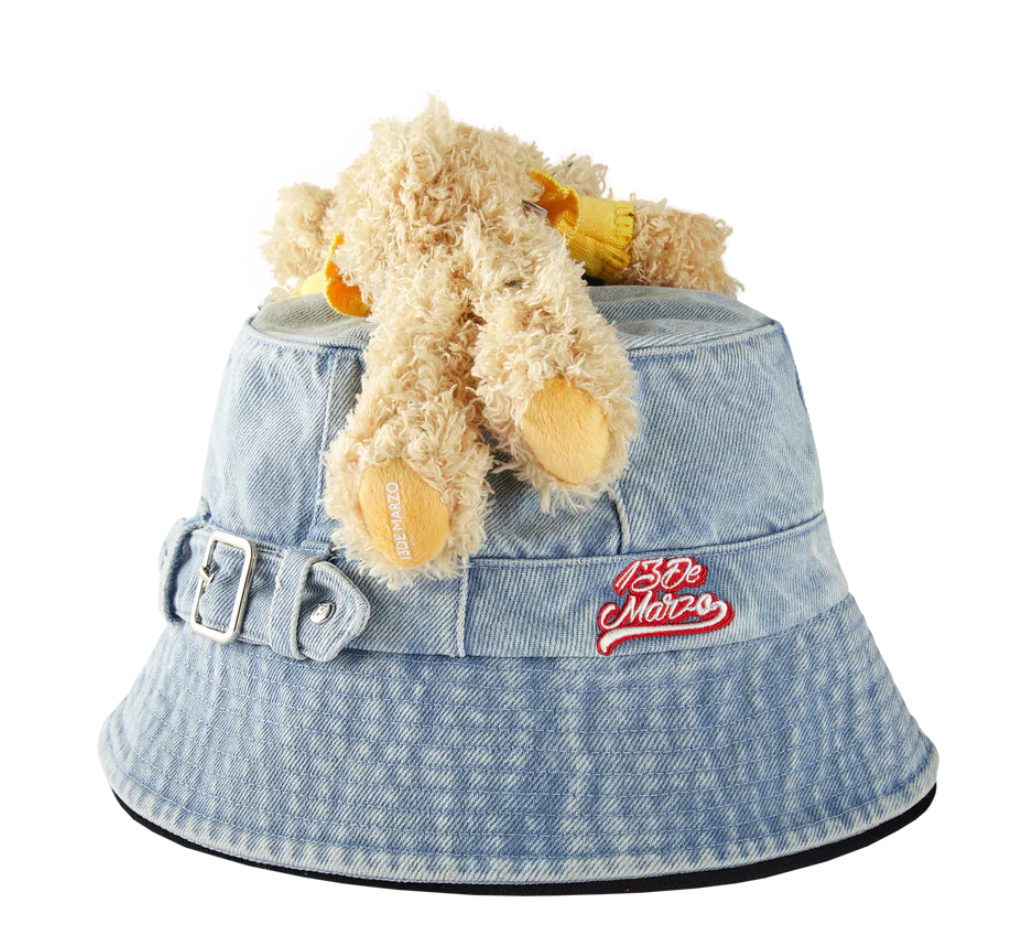 13DE MARZO Lay's Flavor Bear Bucket Hat