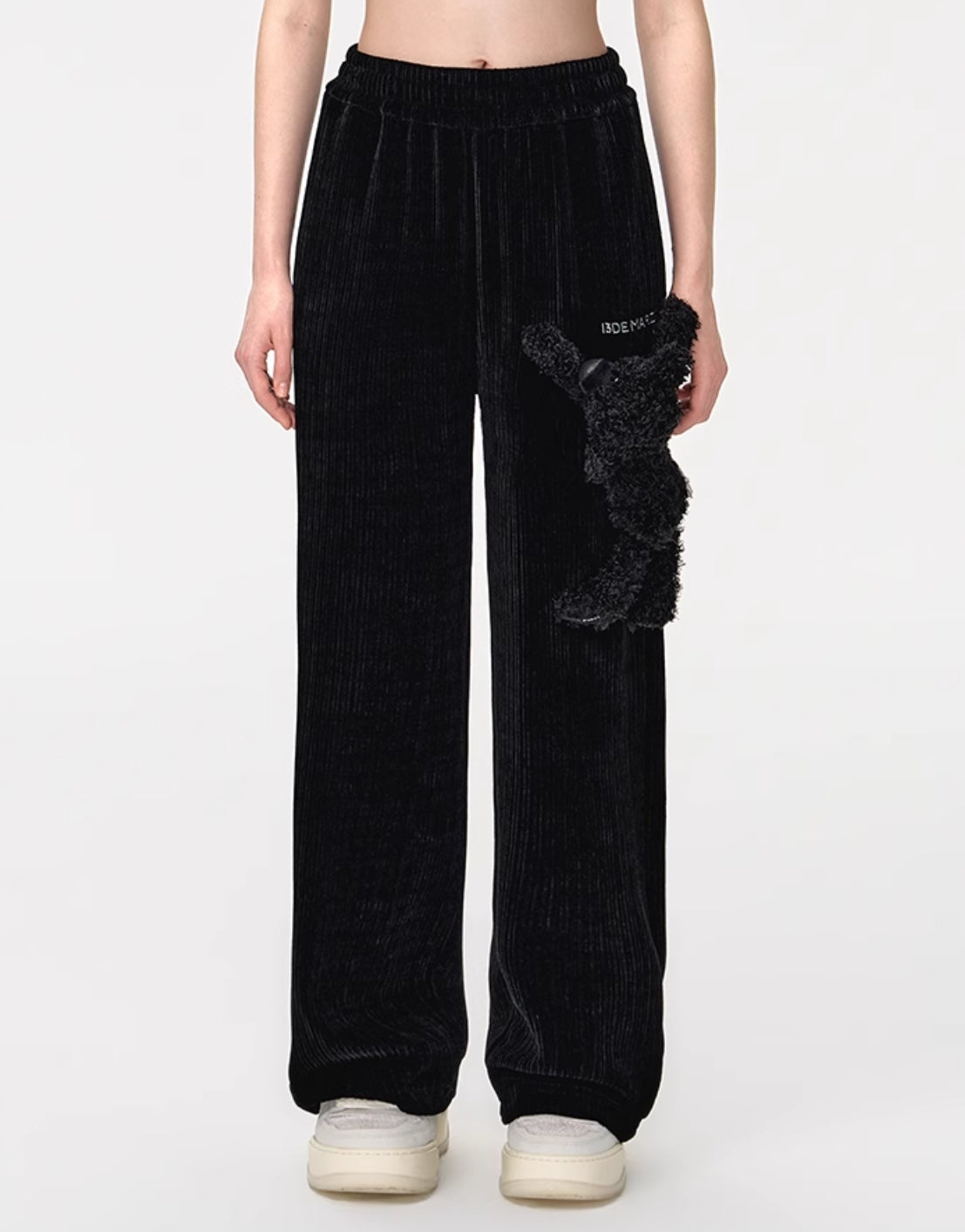 13DE MARZO BEAR CORDUROY SWEATPANTS
