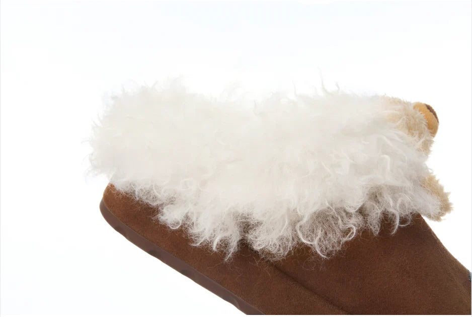 13DE MARZO Logo Fuzzy Snow Slippers Brown