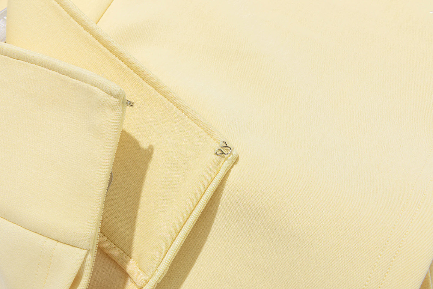 13DE MARZO Golf Split-Hem Sweat Skirt Yellow
