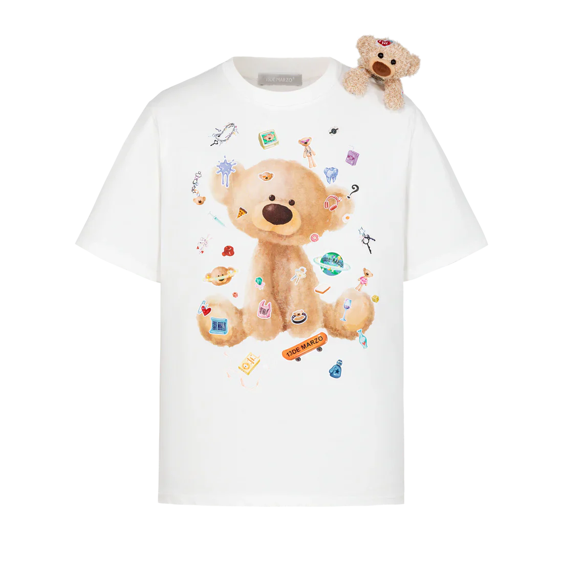 13DE MARZO Bear Stickers T-Shirt