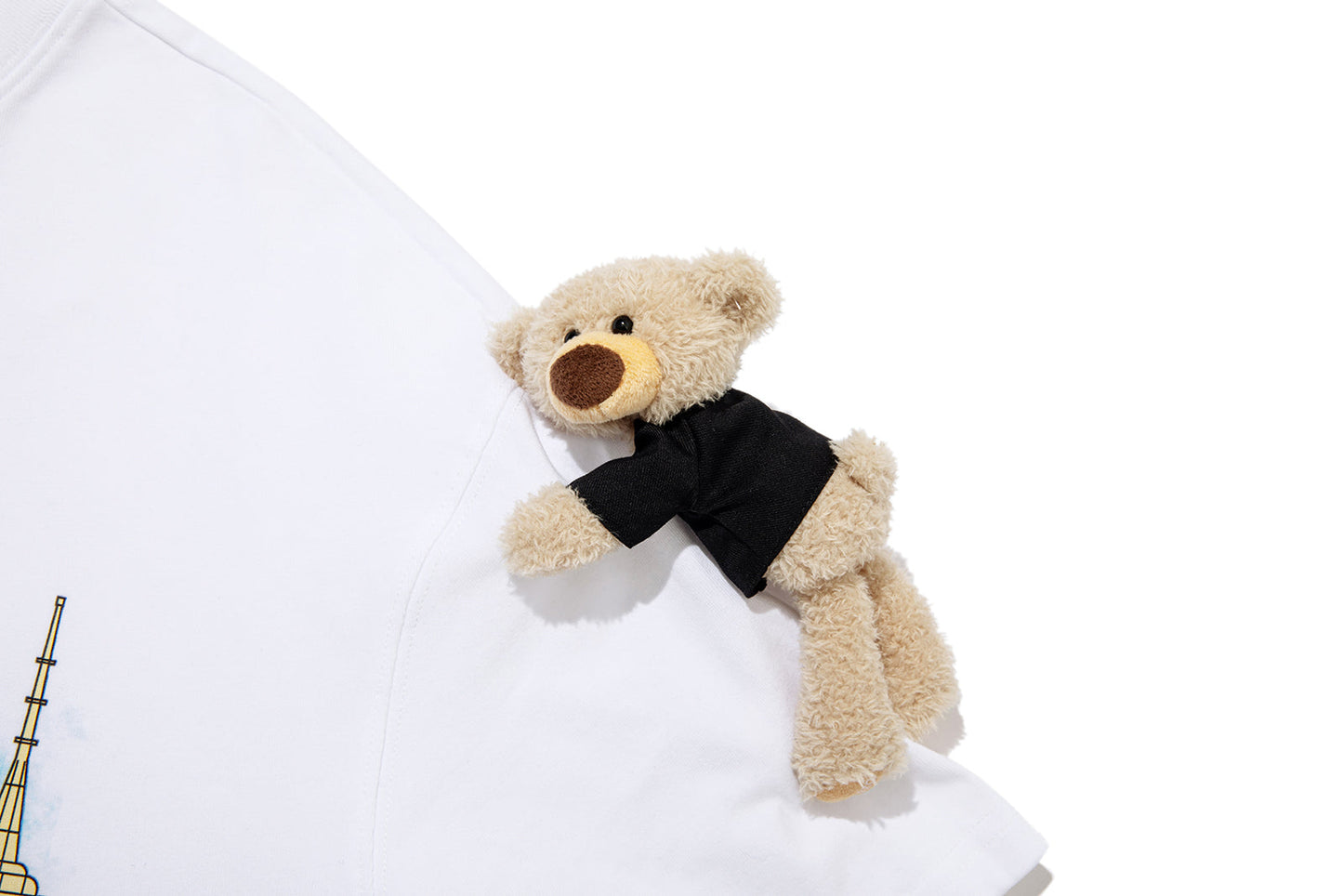 13DE MARZO Bear Macau Resort T-shirt White