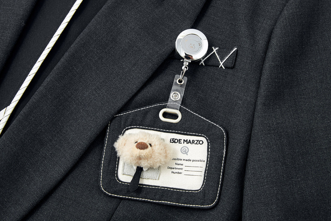 13DE MARZO Jump Wire & Badge Crop Blazer