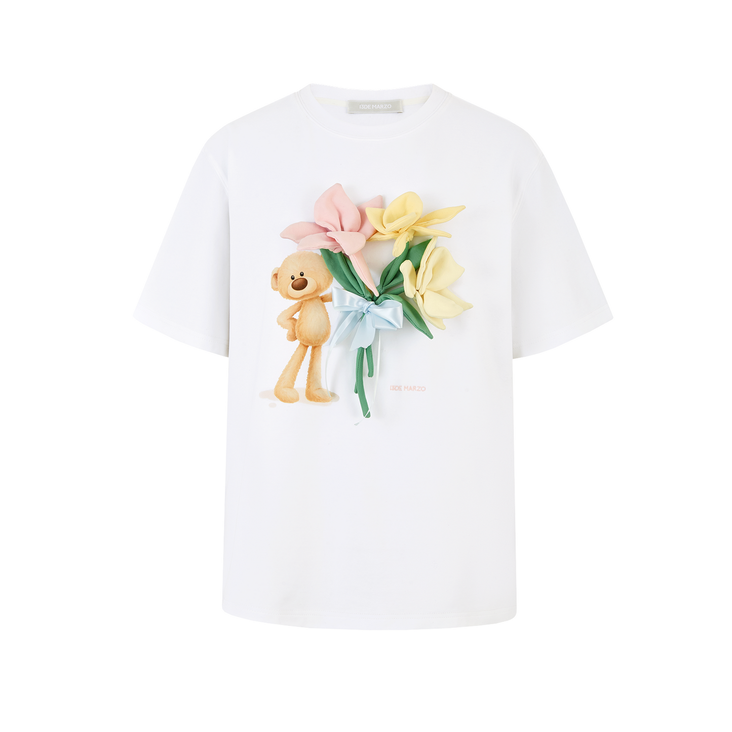 13DE MARZO Bear Offering Flowers 3D T-shirt White