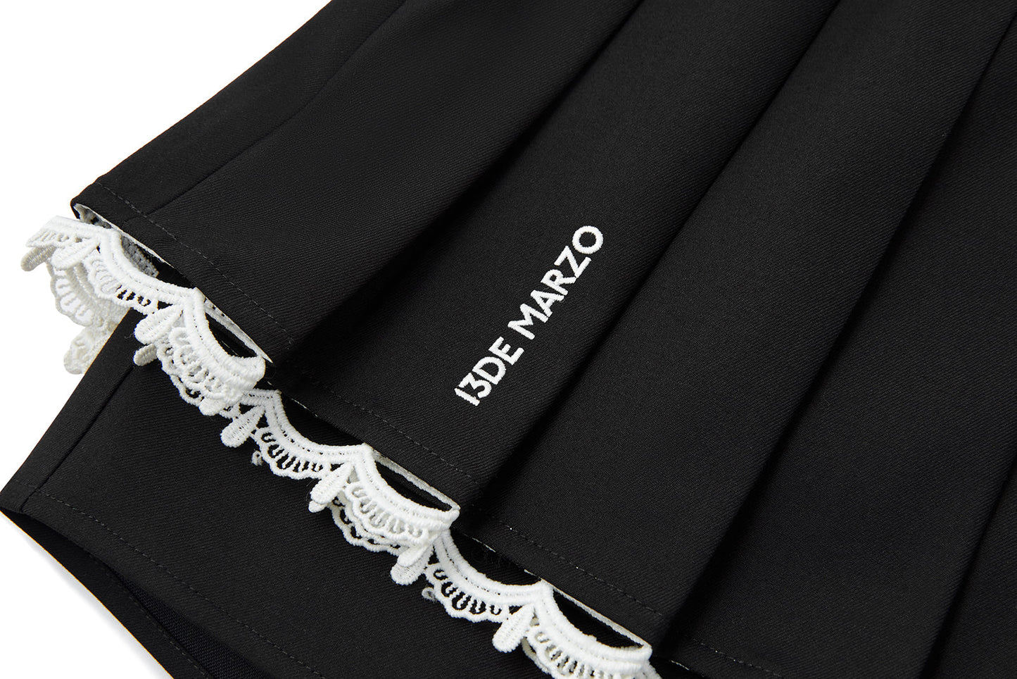 13DE MARZO Two-piece Style Pleated Skirt