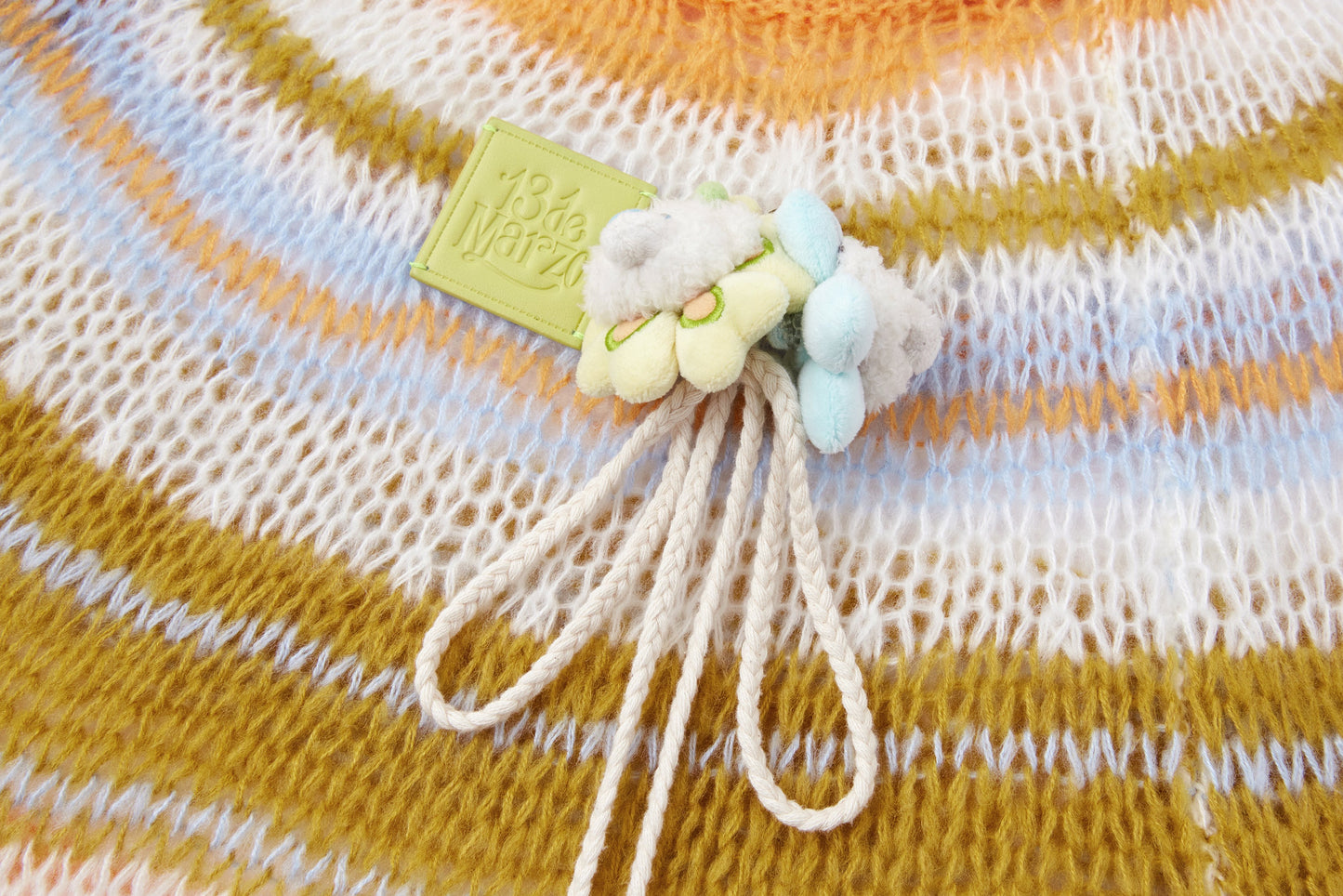 13DE MARZO Hollow Lines Sweater