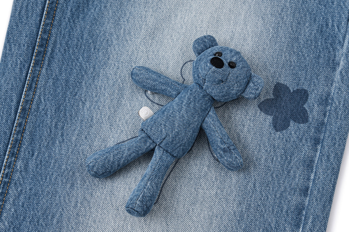 13DE MARZO Doozoo Bear Sketch Print Jeans Blue