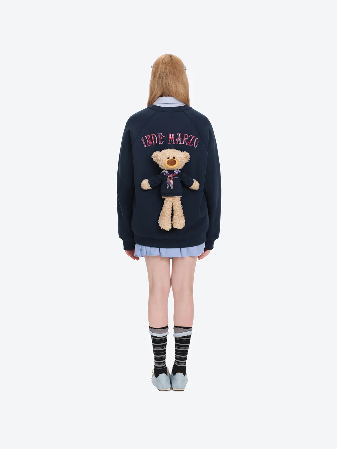 13DE MARZO Big Bear Crewneck Raglan Sweatshirt Blue