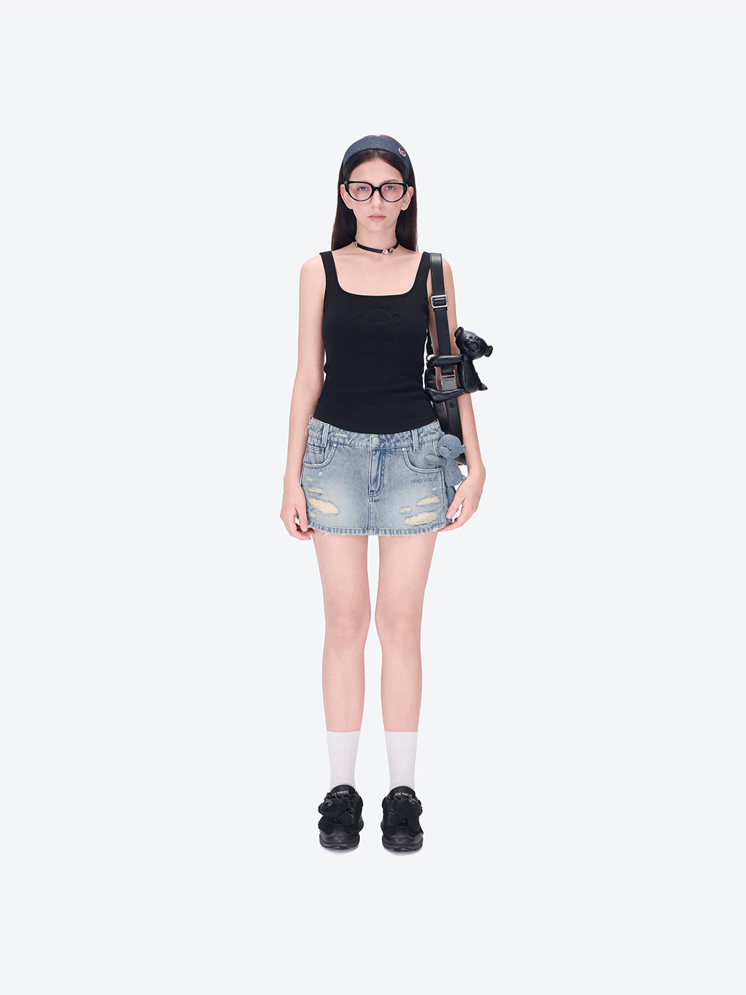 13DE MARZO Bear Logo Tank Top Black