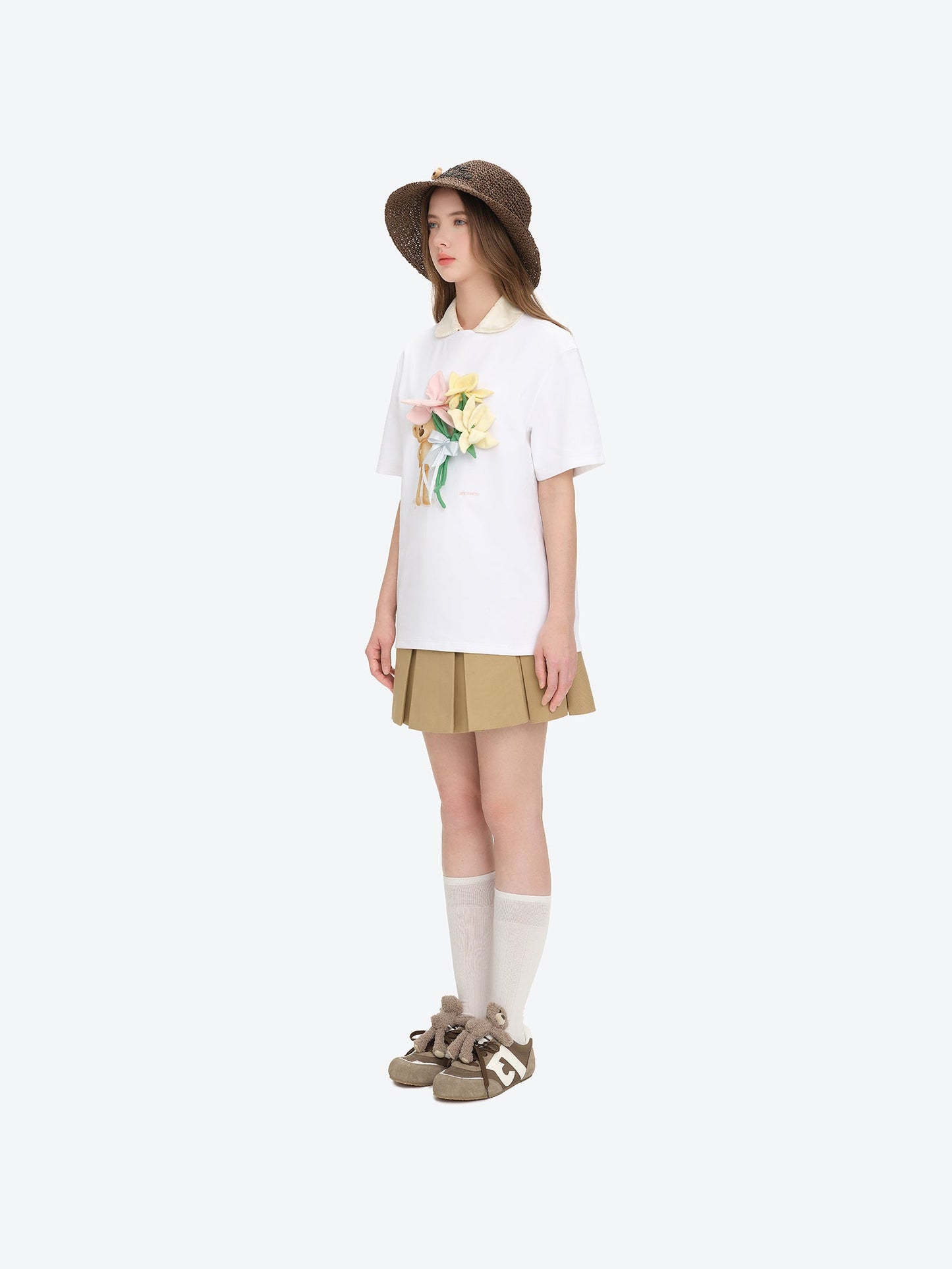 13DE MARZO Bear Offering Flowers 3D T-shirt White