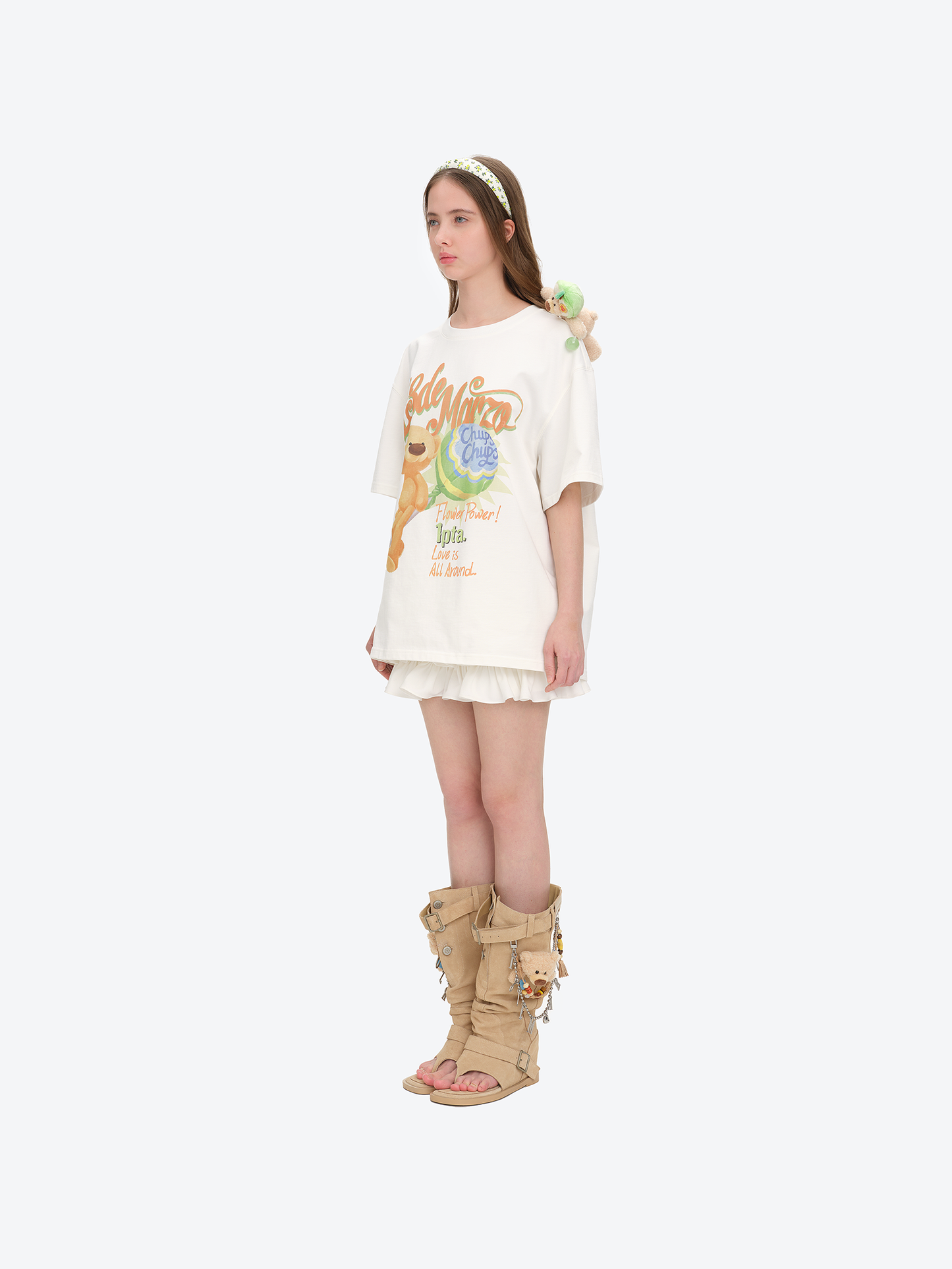 13DE MARZO Bear Graphic Lollipop Tee White