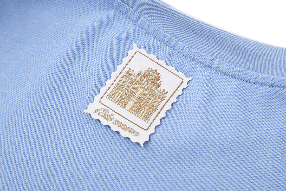 13DE MARZO Bear Macau Tart T-shirt Blue