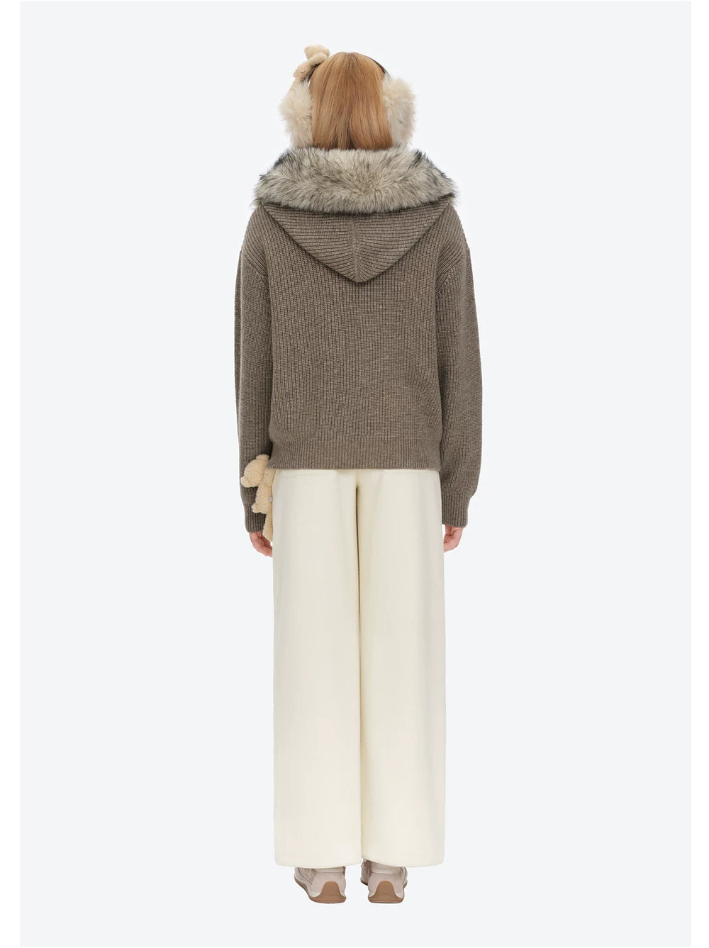 13DE MARZO Pom-pom Bear Fur Collar Knit Sweater Khaki