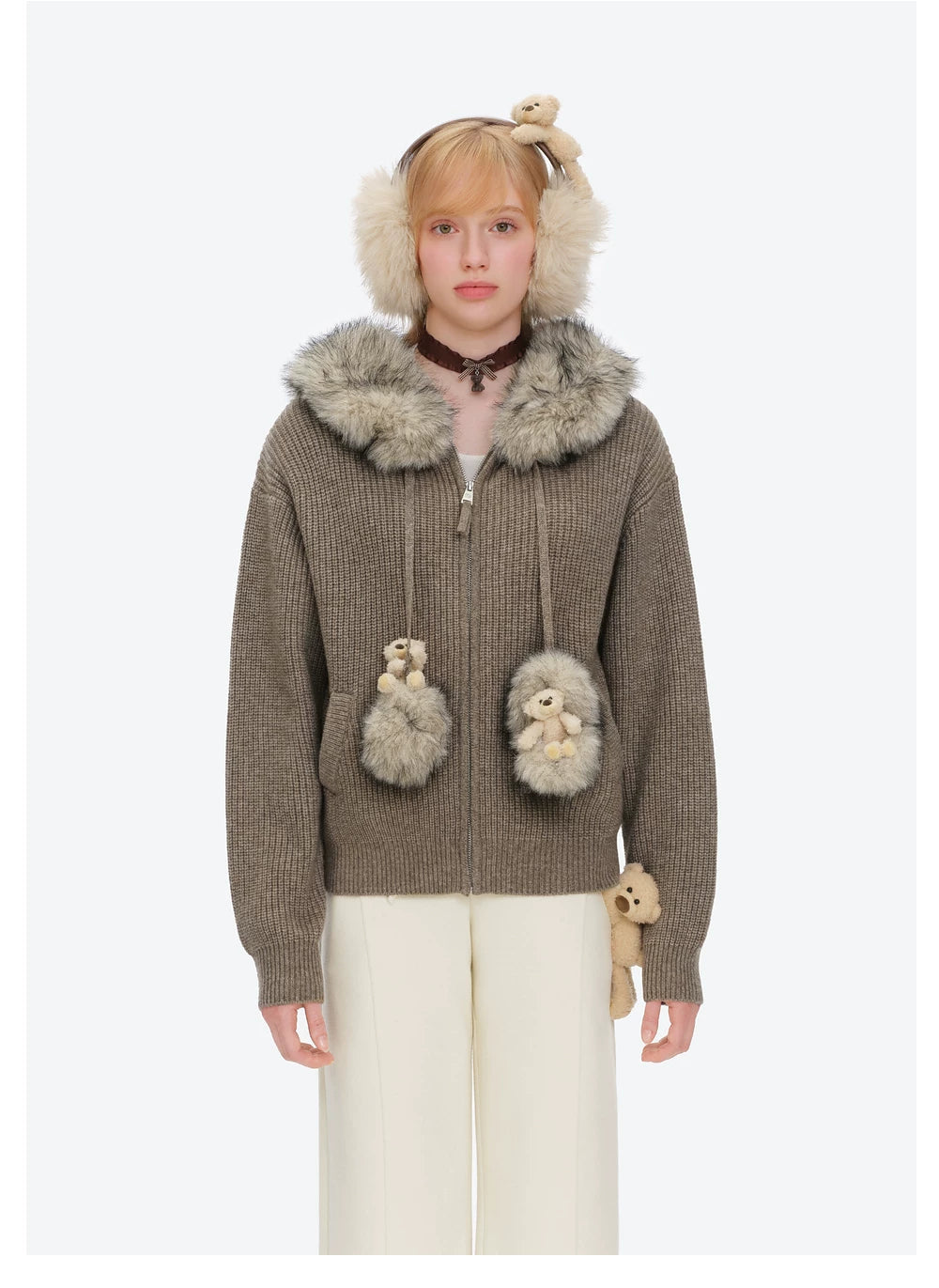 13DE MARZO Pom-pom Bear Fur Collar Knit Sweater Khaki