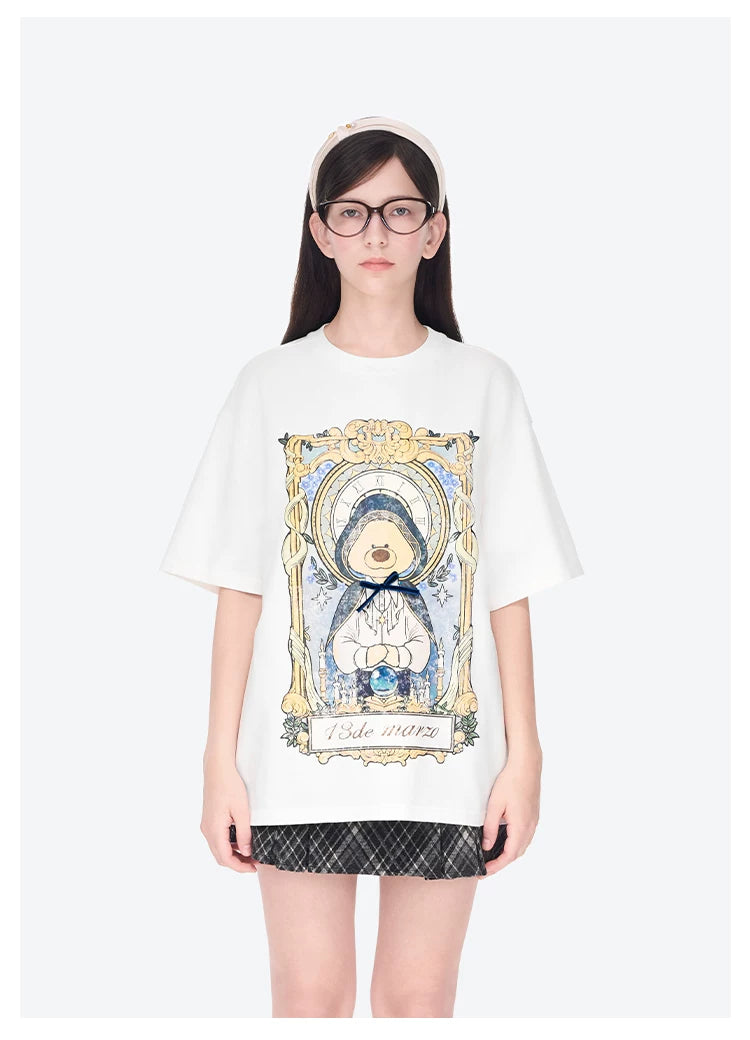 13DE MARZO Tarot Reader Illustration T-Shirt White