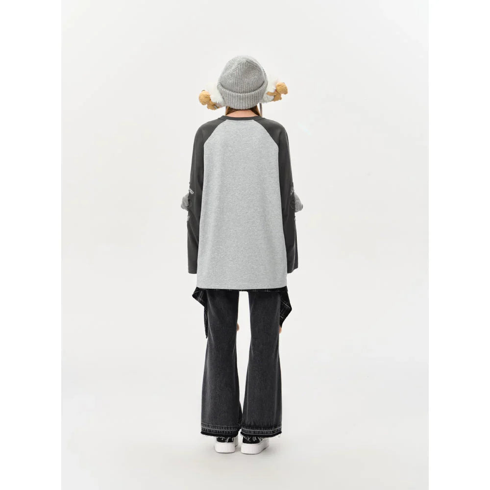 13DE MARZO ELBOW BEAR SWEATSHIRT